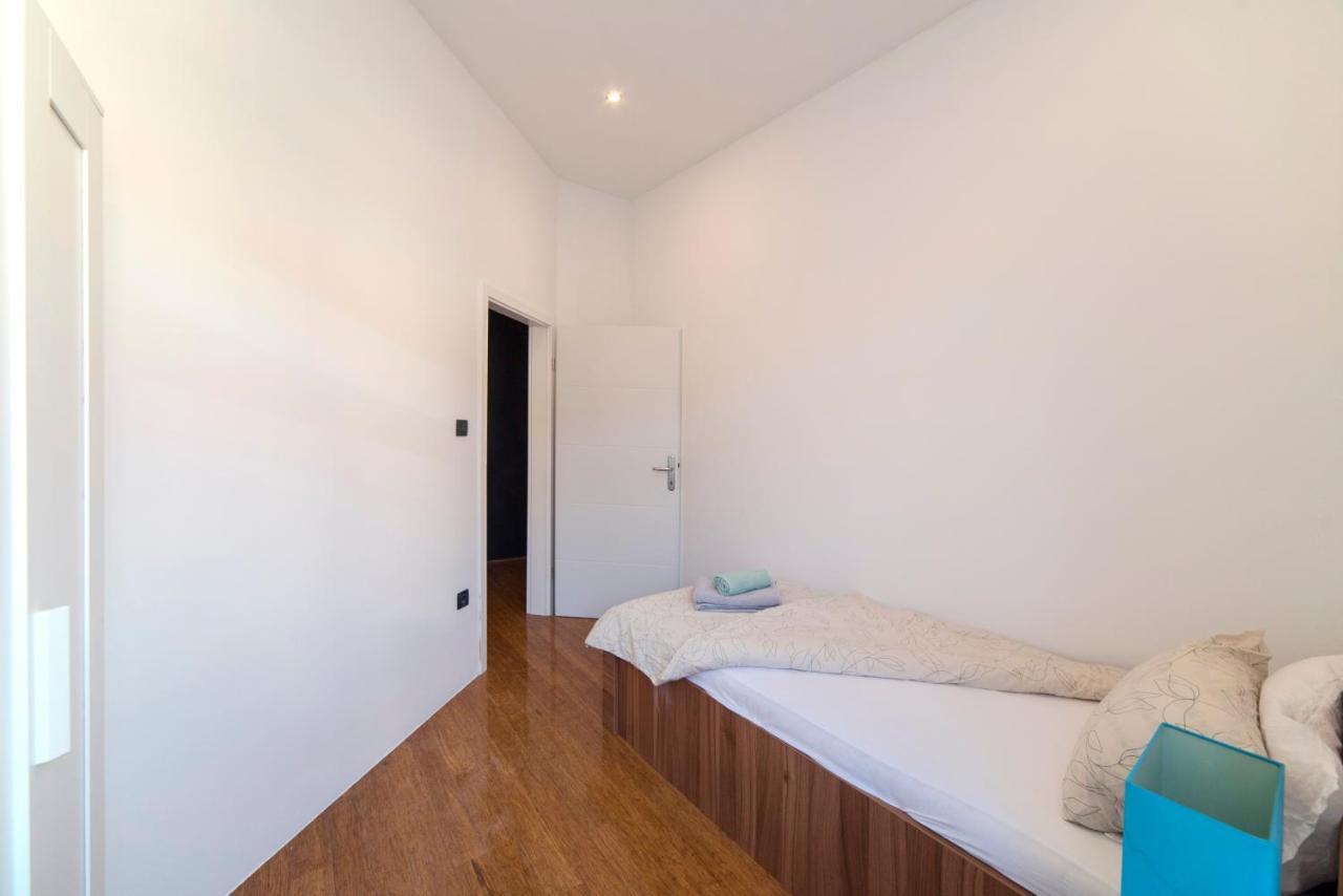 Agape Apartments ซาเกร็บ ภายนอก รูปภาพ
